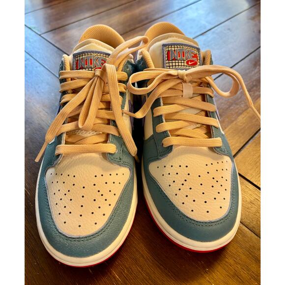 Nike Dunks Low (Pale Ivory/Denim Turquoise/Light Crimson) Size 7.5 Women - Picture 1 of 9